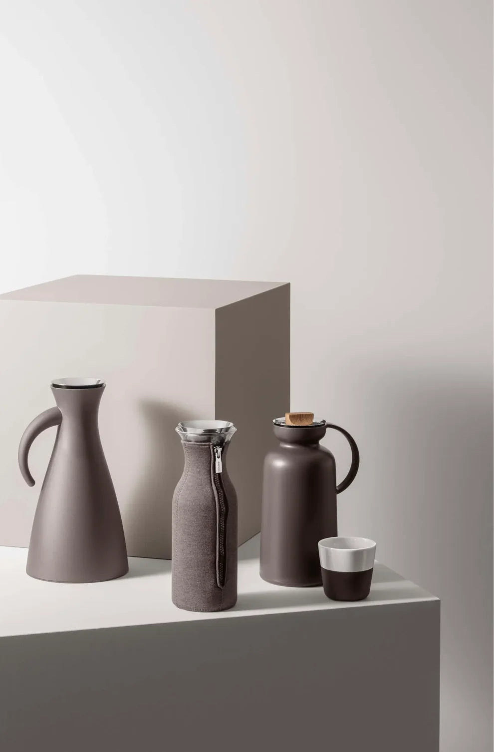 Silhouette Vaccum Jug 1l Choc Brown