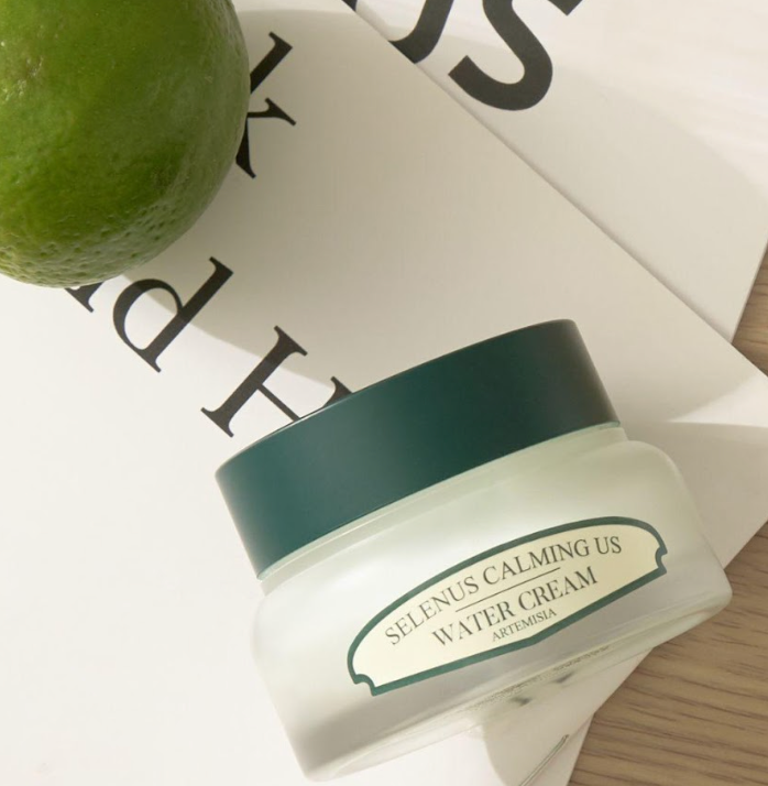 كريم مائي مهدئ من نبات سيلينوس أرتيميسيا